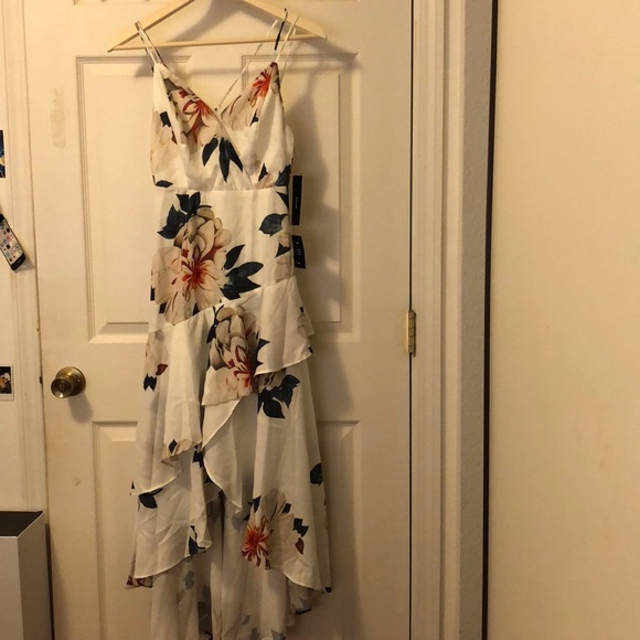 Lulus white floral romantic high low dress ❤️ - Picture 2 of 4